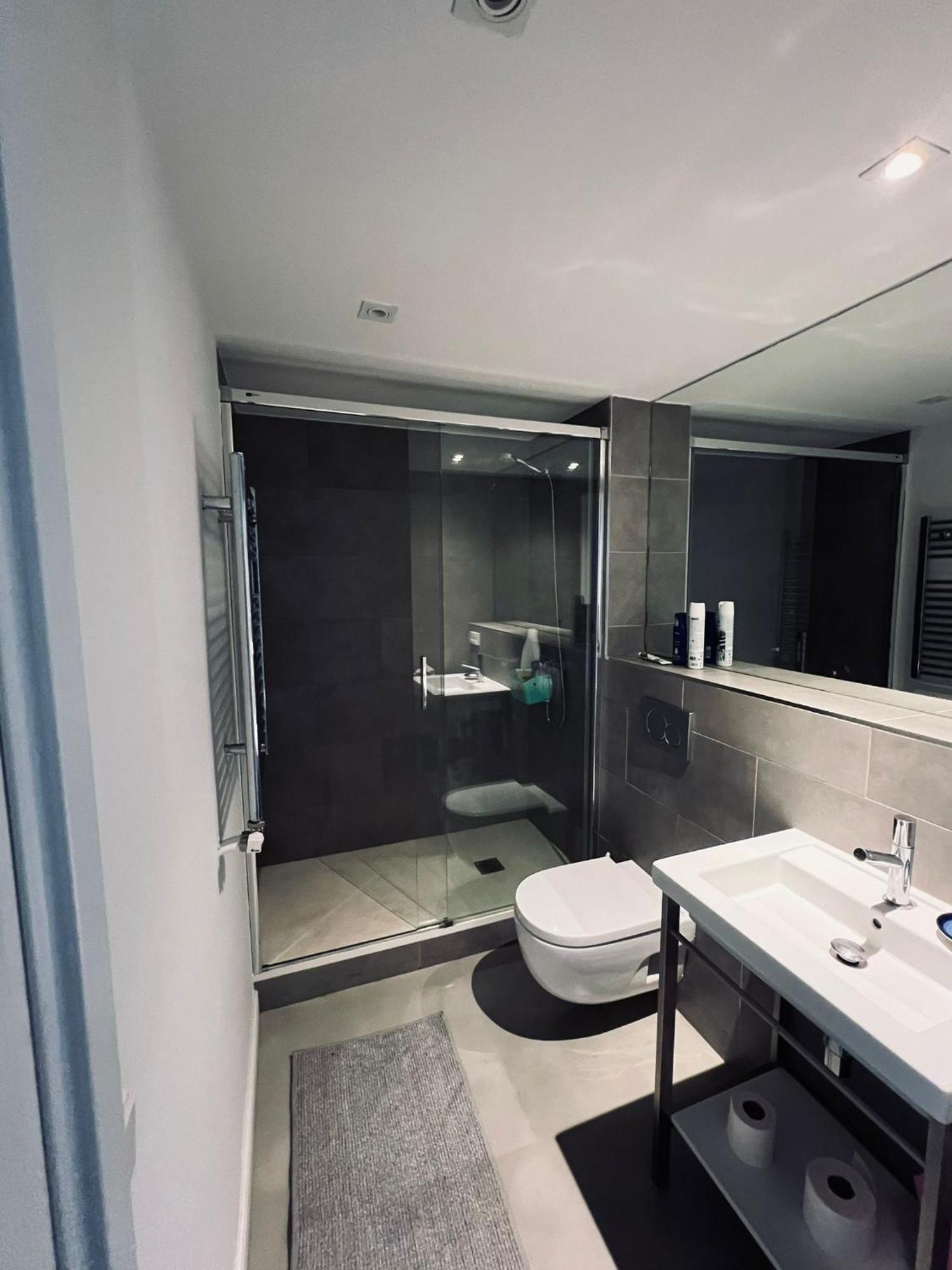 Habitacion Privada En Bello Apartamento Compartido Барселона Екстер'єр фото